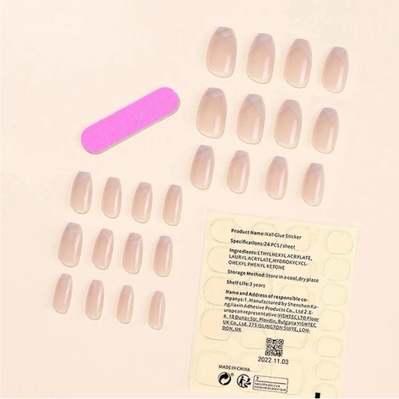 24 piece Nude French Tip Coffin Shape Press on Nails - Picture 2 of 11